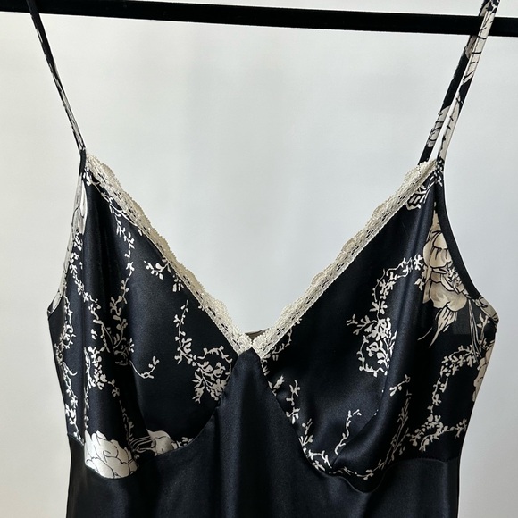 VINTAGE 90s Satin Slip Dress Black Floral With Lace Size- Small, also fits a M - Picture 5 of 13